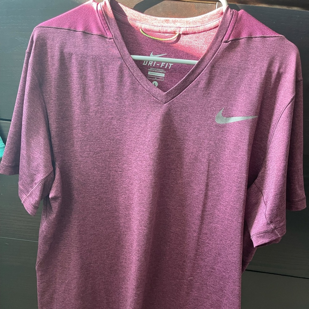 Nike Ultimate Dry V-Neck Men’s Training Shirt